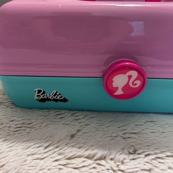 Barbie Pink and Teal Caboodles Portable Makeup Case - Picture 7 of 9